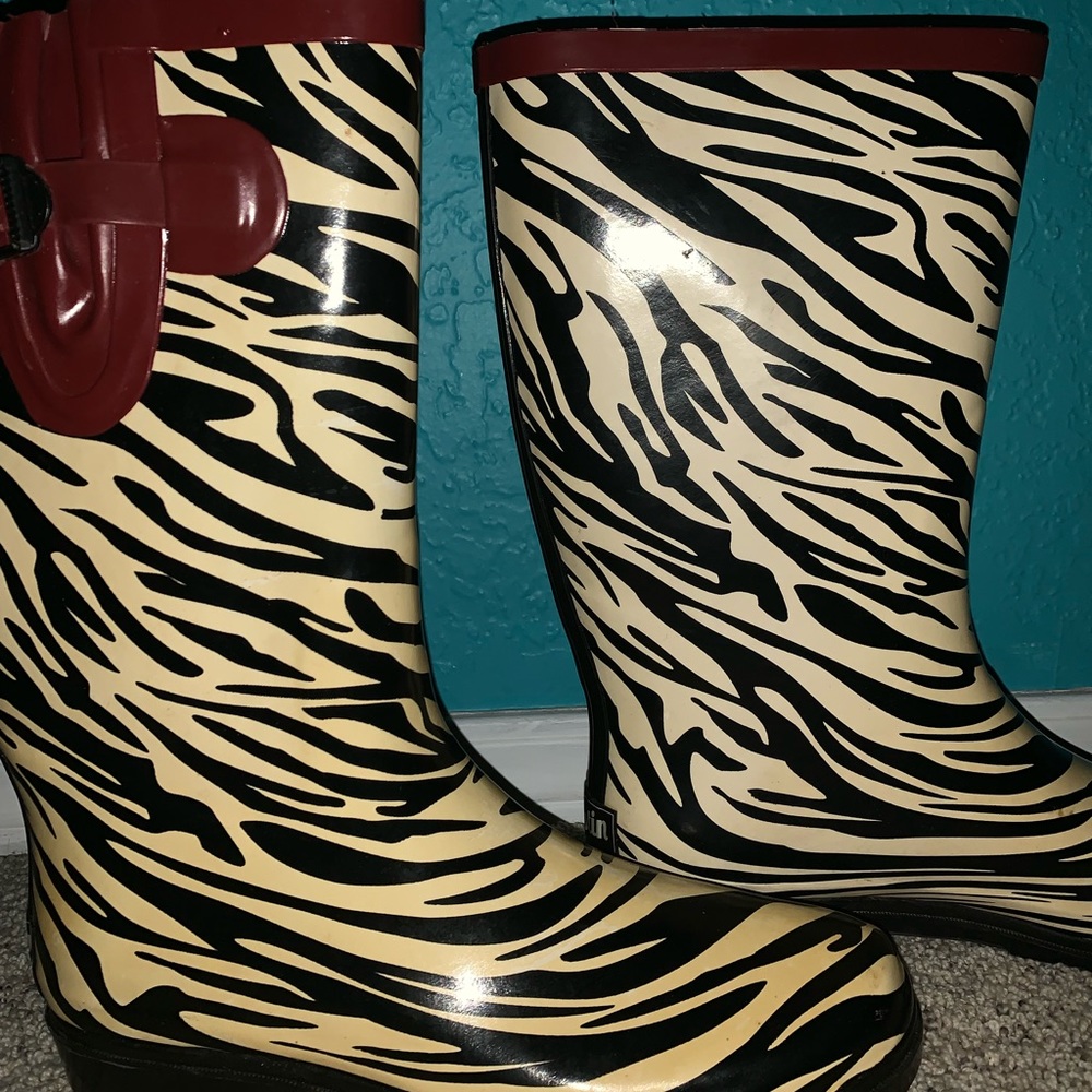 Super cute rain boots!!!